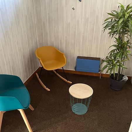 Hotel Le Lyon Vert Commentry Zewnętrze zdjęcie