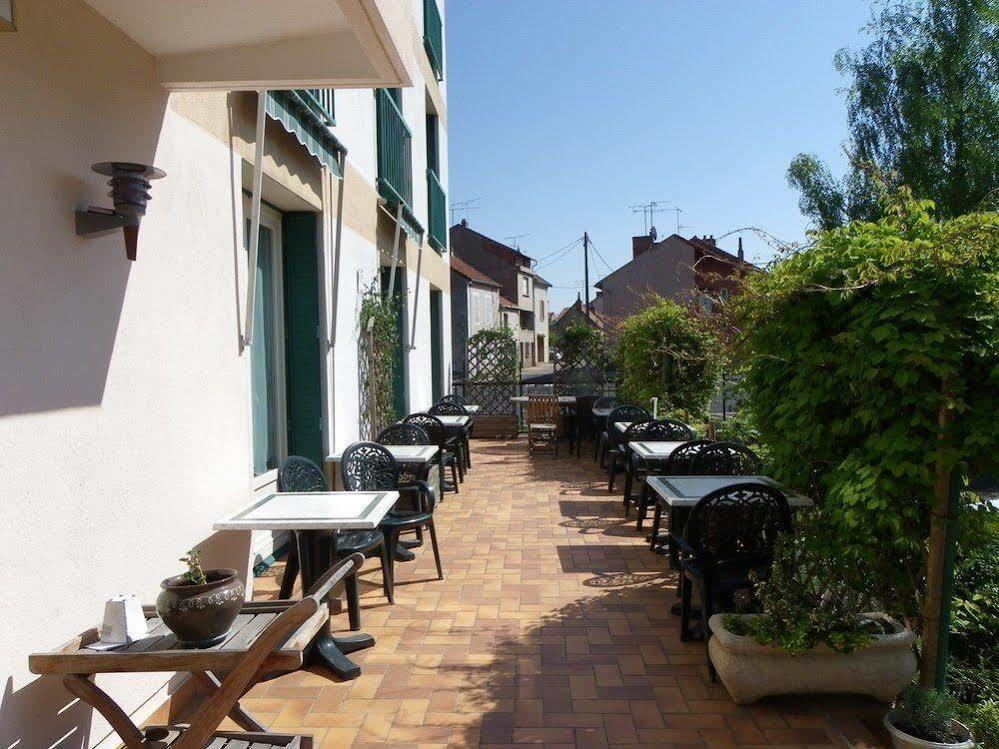 Hotel Le Lyon Vert Commentry Zewnętrze zdjęcie